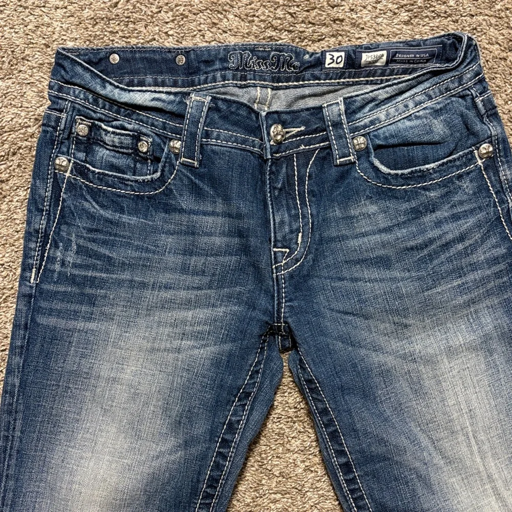 Miss Me Women’s Mid‎ Rise Medium Faded Wash Boot Cut Jeans Size 30